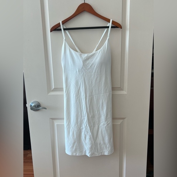 Halara Cloudful White Workout 2 in 1 Flare Dress Tear Drop Cross Back NWT - Picture 3 of 15